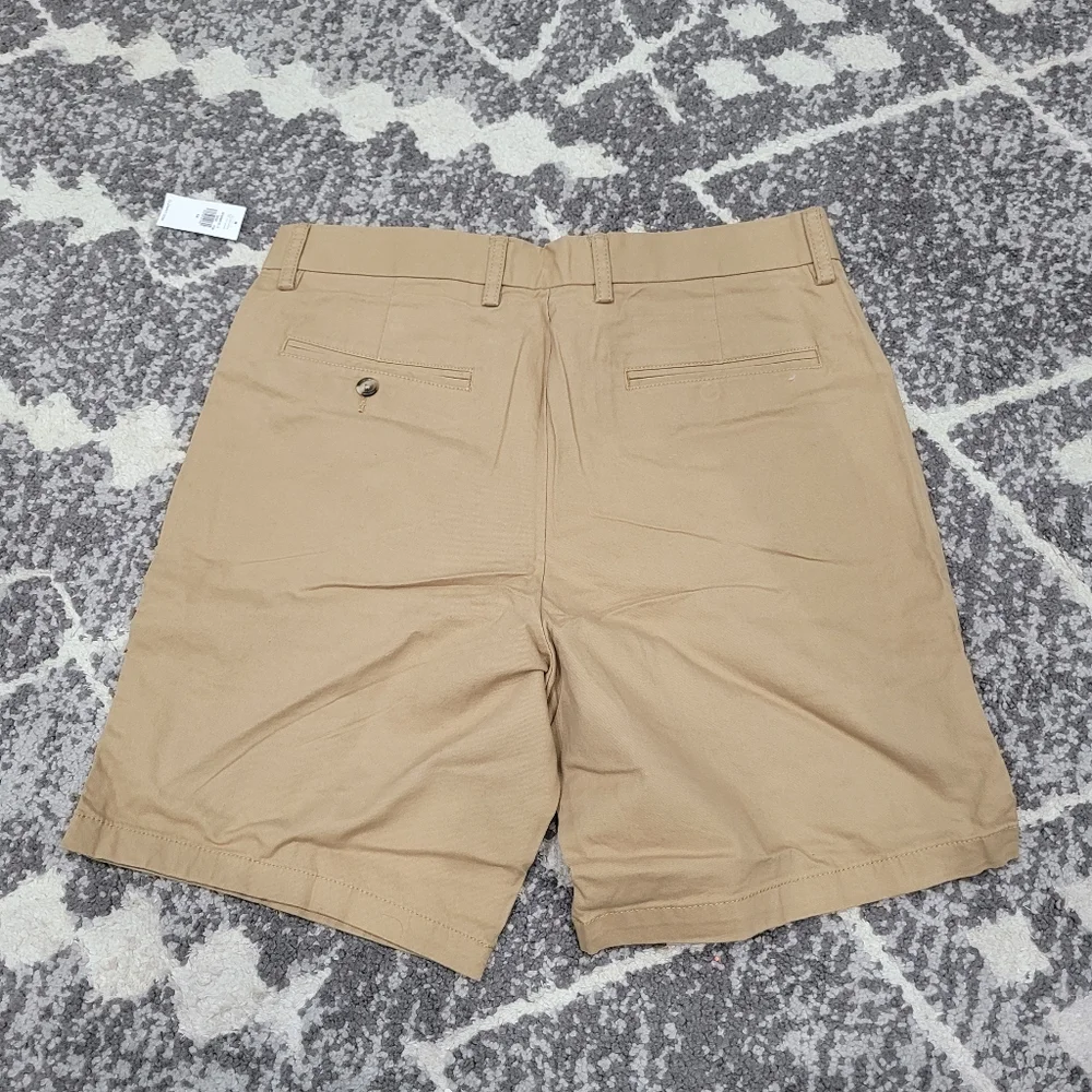 Old navy shorts - Picture 5 of 6